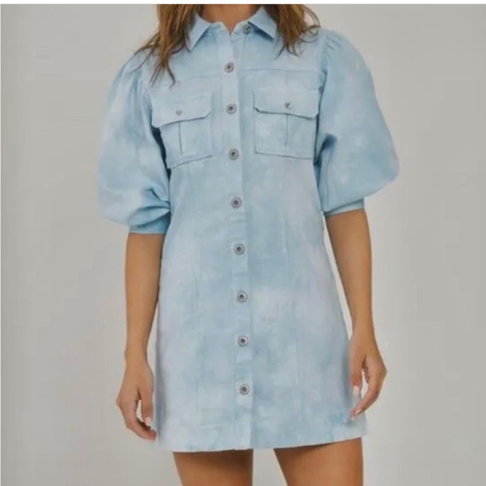 Blue denim button down puff sleeve dress